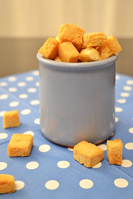 recette de base croutons dores croustillants maison pain de mie pintade aixoise
