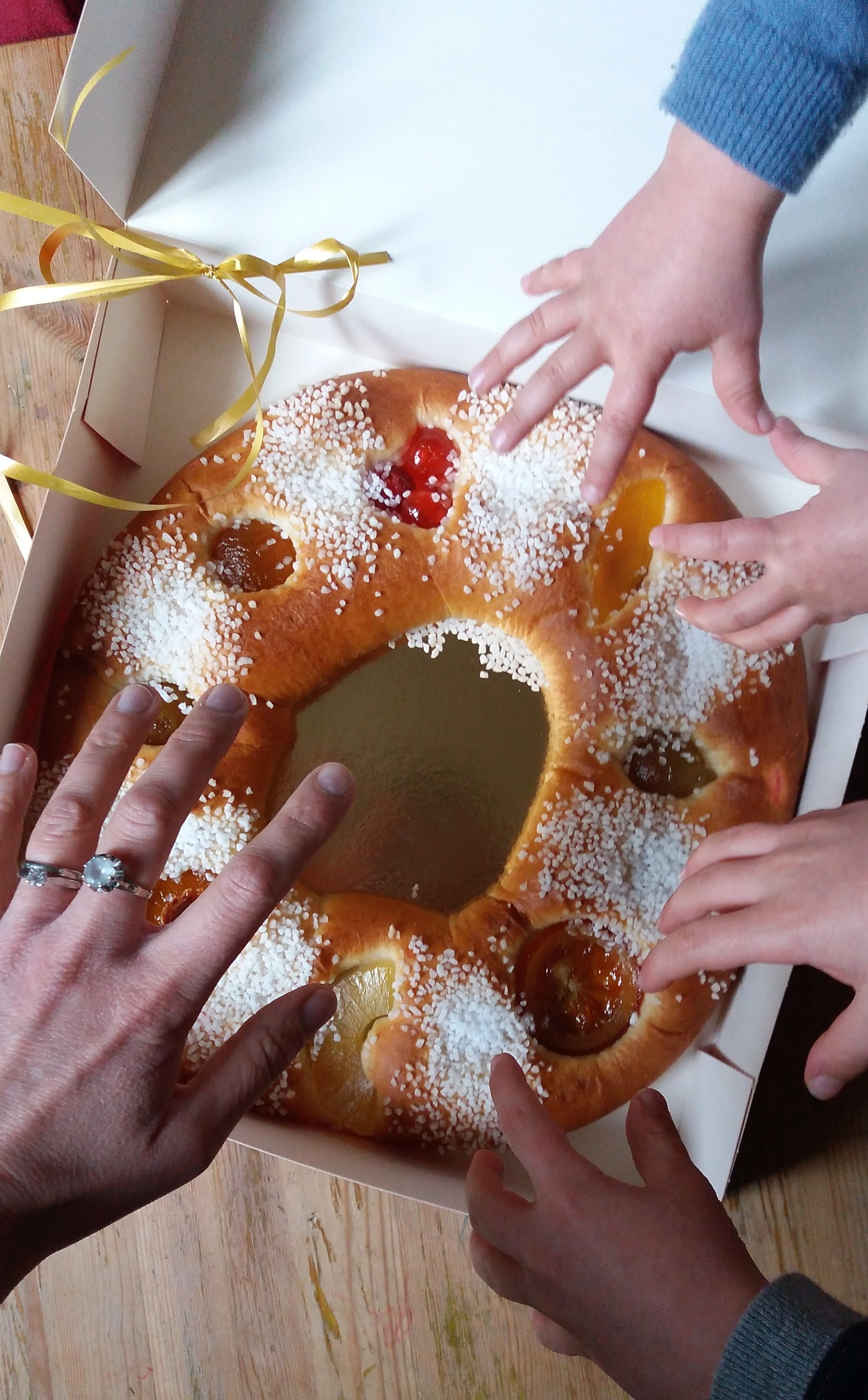 couronne galette des rois béchard patisserie aix en provence fruits confits